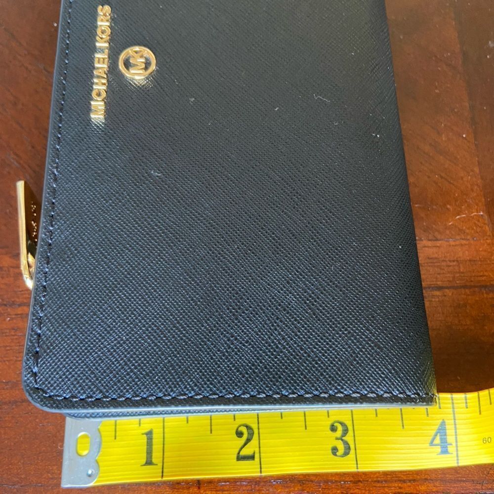 MICHAEL KORS black purse - Picture 9 of 9